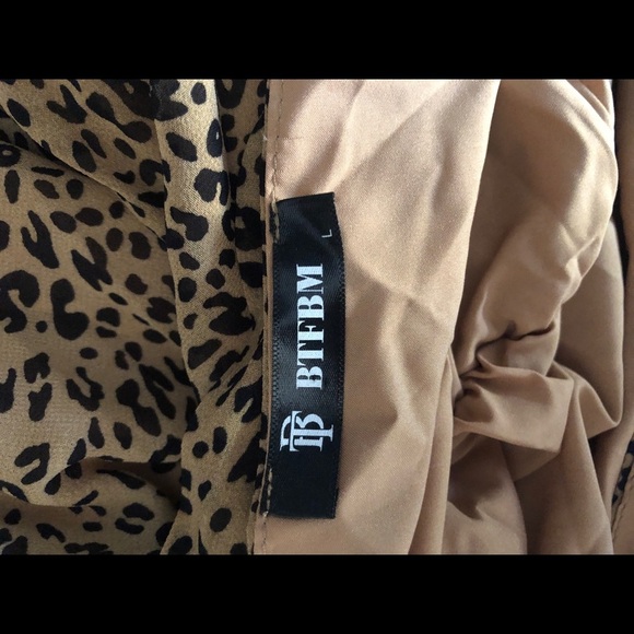 leopard print Halter dress BTFBM Sleeveless, ruffle edge hem, tie at neck Size L - Picture 8 of 10